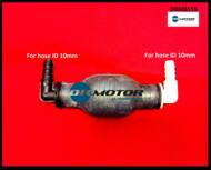 DRM0155 - Pompka do paliwa DR.MOTOR /ręczna/ /gruszka pompka gumowa/ 10mm /wejście/wyjście 90°/