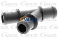 V10-3530 - Króciec ukł.chłodzenia VAICO VAG
