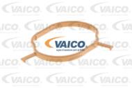 V10-4304 - Króciec układu chłodz.VAICO VAG FABIA/OCTAVIA/A1/RAPID/GOLF 1.6TDI 09-