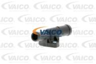 V10-8203 - Króciec układu chłodz.VAICO VAG GOLF IV TDI 00-05/T4 TDI 90-03 A3 TDI 00-03
