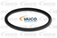 V10-8205 - Króciec układu chłodz.VAICO VAG A4/A6/PASSAT/SUPERB
