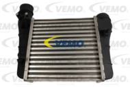 V10-60-0003 - Chłodnica powietrza (intercooler) VEMO 220X217X62MM /ATM/ VAG A4/S4/A6