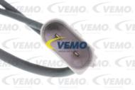 V10-72-0983 - Czujnik położenia wału korbowego VEMO 450MM /3 PINY/ A8