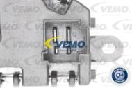 V10-79-0032 - Regulator nawiewu VEMO VAG