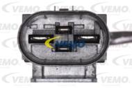 V15-01-1898 - Chłodnica VEMO VAG Q7/T5/TOUAREG/SHARAN/ALHAMBRA