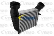 V15-60-5063 - Chłodnica powietrza (intercooler) VEMO 230X203X62MM VAG PASSAT/SUPERB