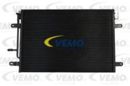 V15-62-1035 - Chłodnica klimatyzacji VEMO 570x410x16mm VAG A4