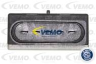 V15-71-0067 - Przekaźnik pompy paliwa VEMO VAG