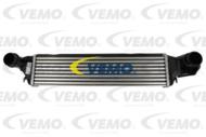 V20-60-0012 - Chłodnica powietrza (intercooler) VEMO 295x205x62mm BMW E46