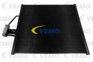 V20-62-1008 - Chłodnica klimatyzacji VEMO 450x417x16mm BMW E39