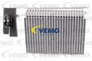 V20-65-0008 - Parownik klimatyzacji VEMO BMW E46/X3