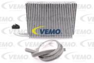 V20-65-0011 - Parownik klimatyzacji VEMO BMW E65/66
