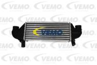 V25-60-0011 - Chłodnica powietrza (intercooler) VEMO 338X127X73MM FORD FIESTA IV/FOCUS