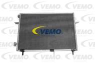 V25-62-0015 - Chłodnica klimatyzacji VEMO 590x414x22mm VAG SCORPIO II