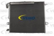 V30-62-1047 - Chłodnica klimatyzacji VEMO 570x530x18mm DB W164/X164/W251