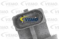 V30-72-0215 - Czujnik położenia wałka rozrządu VEMO DB W176/W246/W204/C117/C218/W212