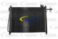 V32-62-0005 - Skraplacz klimatyzacji VEMO BMW 323 VI