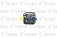 V38-73-0025 - Włącznik świateł stopu VEMO NISSAN MICRA/JUKE/NOTE/QASHQAI/CUBE