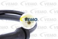V46-72-0092 - Czujnik prędkości VEMO RENAULT Clio/Thalia