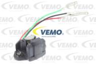 V95-72-0038 - Czujnik położenia wałka rozrządu VEMO /3 piny/ 740/760