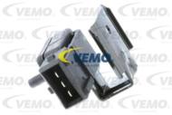 V95-72-0042 - Czujnik ciśnienia kol.ssącego VEMO /3 piny/ C70/S70/V70