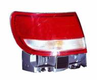 212-1975L-UE - Lampa tylna DEPO /L/ TOYOTA czerw/biały, Hatchback CARINA E-04/92-