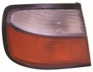 215-19B4L-UE - Lampa tylna DEPO /L/ NISSAN dymiona/czerw/Sedan PRIMERA (P11)-11/9